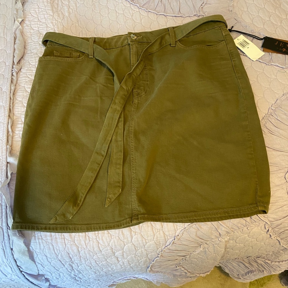 women’s olive green skirt, new w. Tags 18w